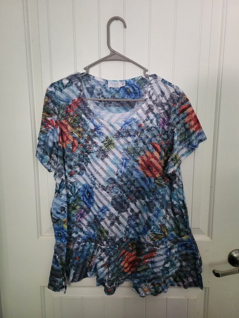 Time and Tru XXL Blue Floral Striped Peplum Short Sleeve Top